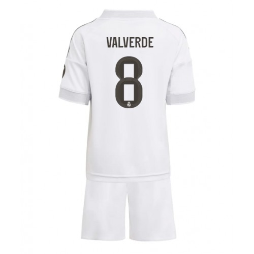 Real Madrid Federico Valverde #8 Replika babykläder Hemmaställ Barn 2025-26 Kortärmad (+ korta byxor)